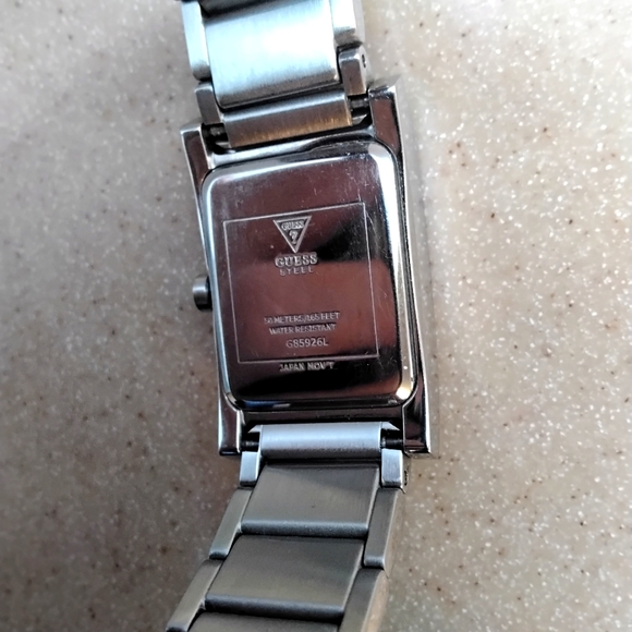 GUESS Ladies Watch, LIKE NEW - Picture 4 of 6